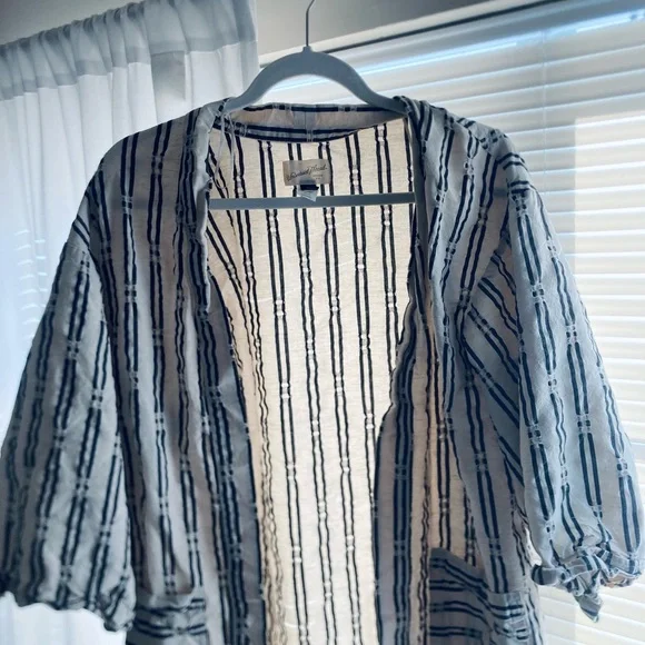 Striped Open-Front Kimono - Picture 2 of 7